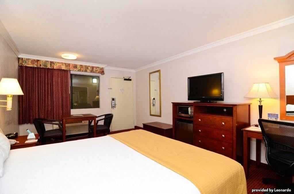Chula Vista Inn Room photo
